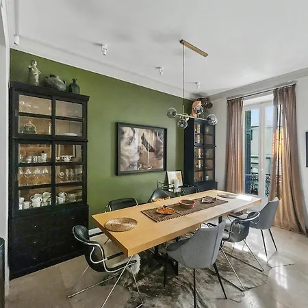 A Collection Rue Dantibes Elegant 130 M2 Designer *