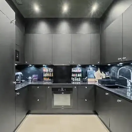A Collection Rue Dantibes Elegant 130 M2 Designer Apartment