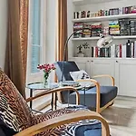 A Collection Rue Dantibes Elegant 130 M2 Designer *